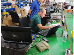 俄羅斯客戶再次訪問奧特儀表公司，進行壓力傳感器測試