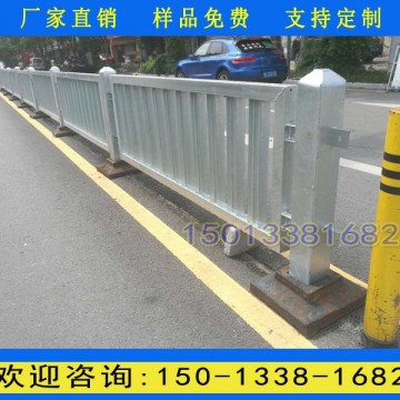 大鵬新區2016a款護欄工廠直銷 龍華