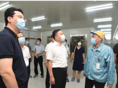 崇川區(qū)委副書記 代區(qū)長一行調(diào)研通富微電汽車電子重點(diǎn)項(xiàng)目并座談