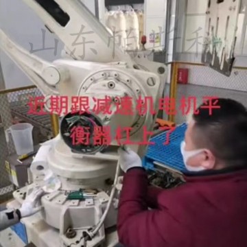 碼垛機(jī)器人廠(chǎng)家推薦的保養(yǎng)注意事項(xiàng) 