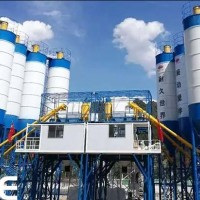 皮帶輸送機(jī)混凝土攪拌站